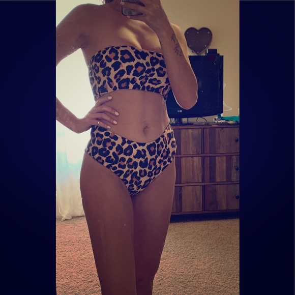 Leopard swimsuit - Picture 2 of 3